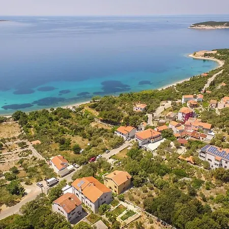 Апартаменты Goga Мартиншчица