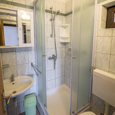 アパート Goga Martinšćica