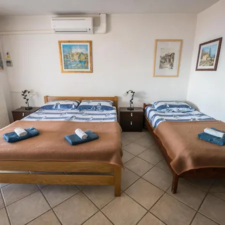 Goga Апартаменты Мартиншчица