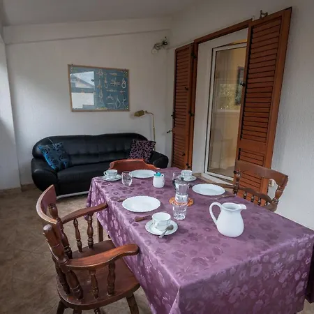 Apartment Goga Martinscica (Cres)